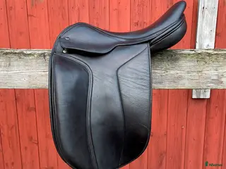 Sadlar hästutrustning Stall Akur Exselle 17” i Valbo - Annons 4