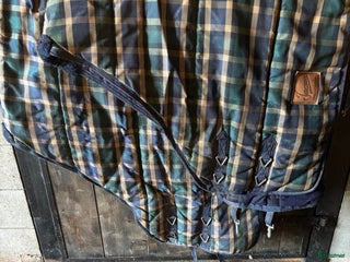 Täcken hästutrustning till salu: 2 st stalltäcke 250 grams i Kristianstad - Annons 11