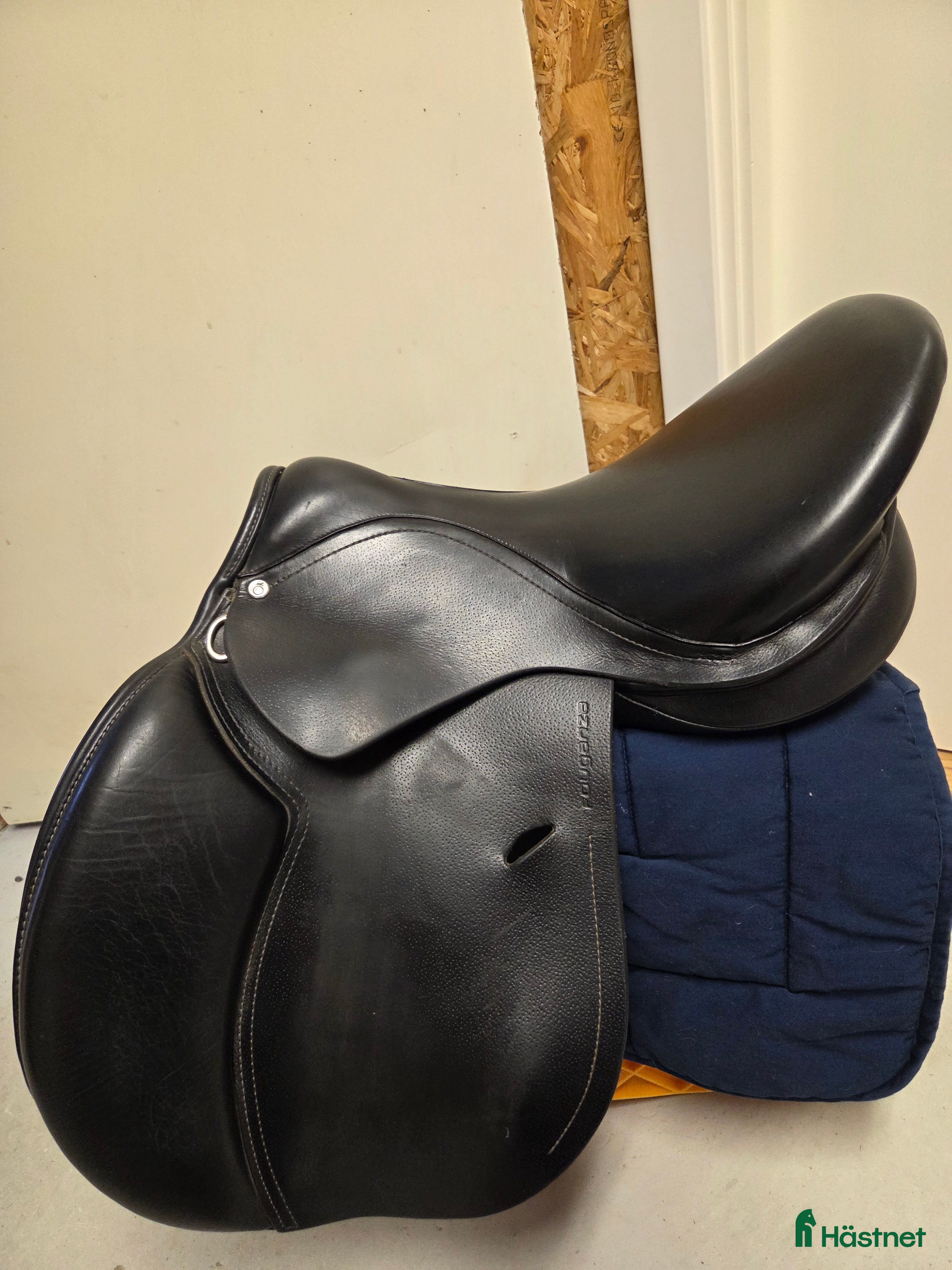Sadlar hästutrustning Fouganza - Annons 3