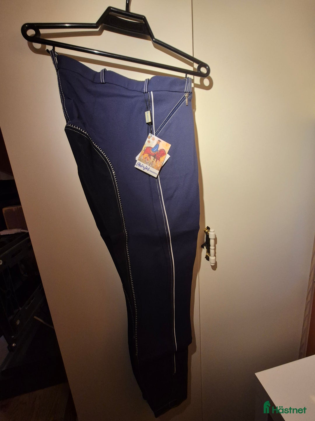 Ridbyxor ryttarutrustning till salu: Helskodda ridbyxor i Sunne - Annons 5