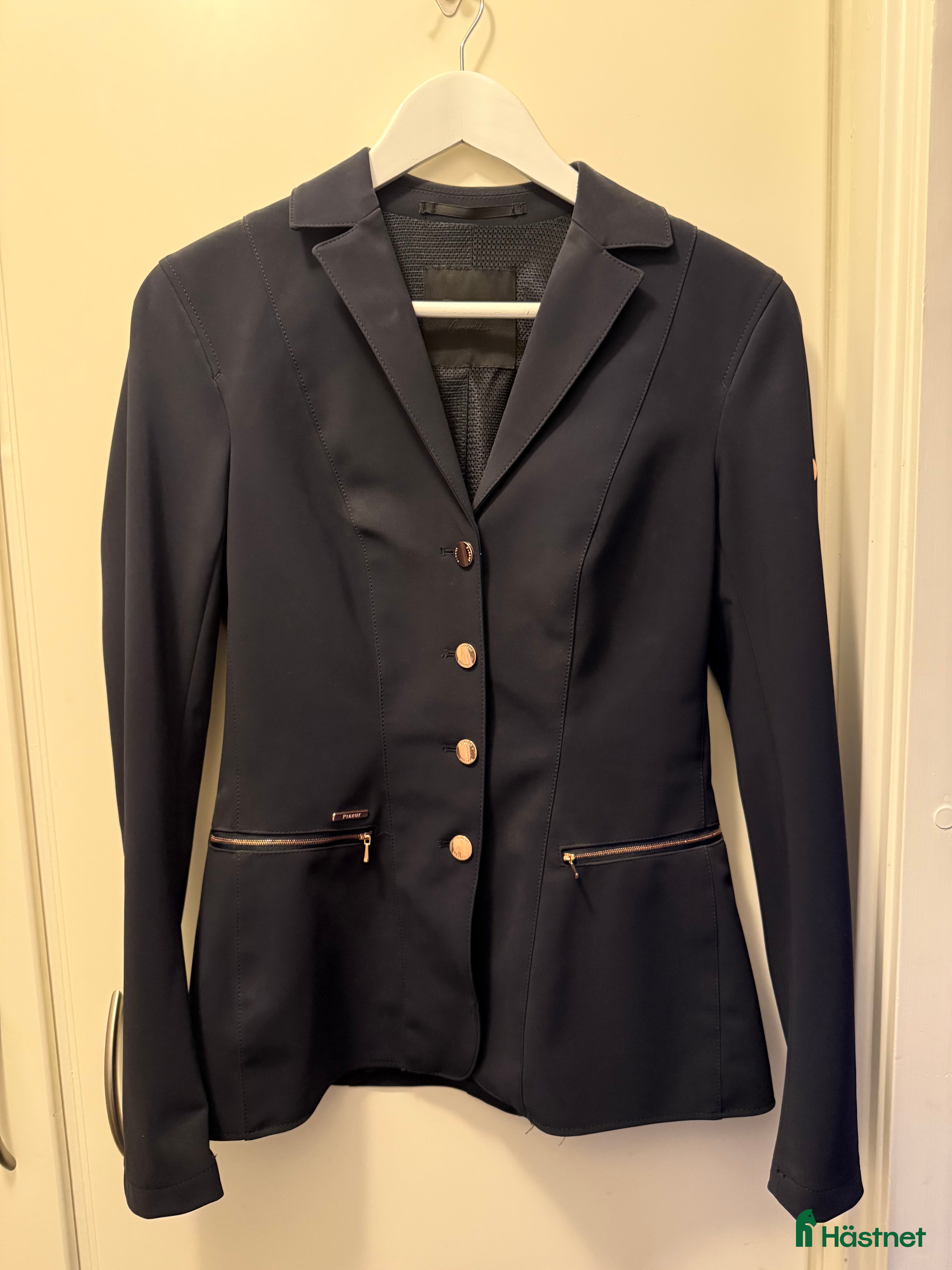 Jackor & Kavajer ryttarutrustning till salu: Pikeur Competiton Paulin Kavaj i Örebro - Annons 4