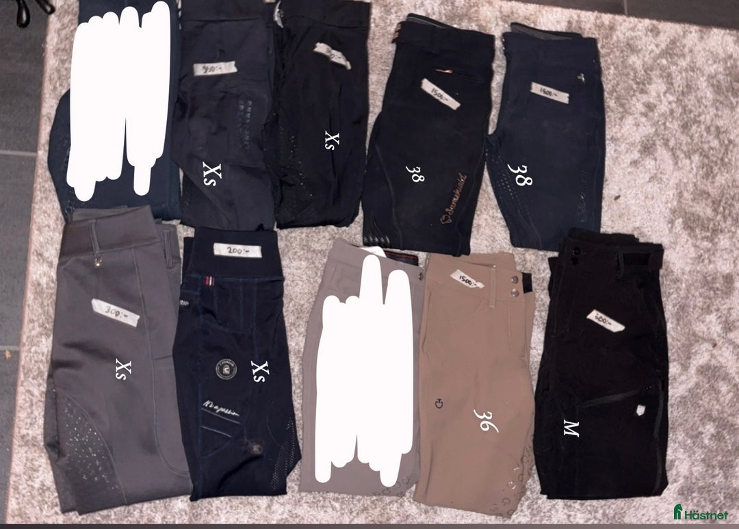 Ridbyxor ryttarutrustning till salu: Märkes kläder i Järfälla - Annons 1