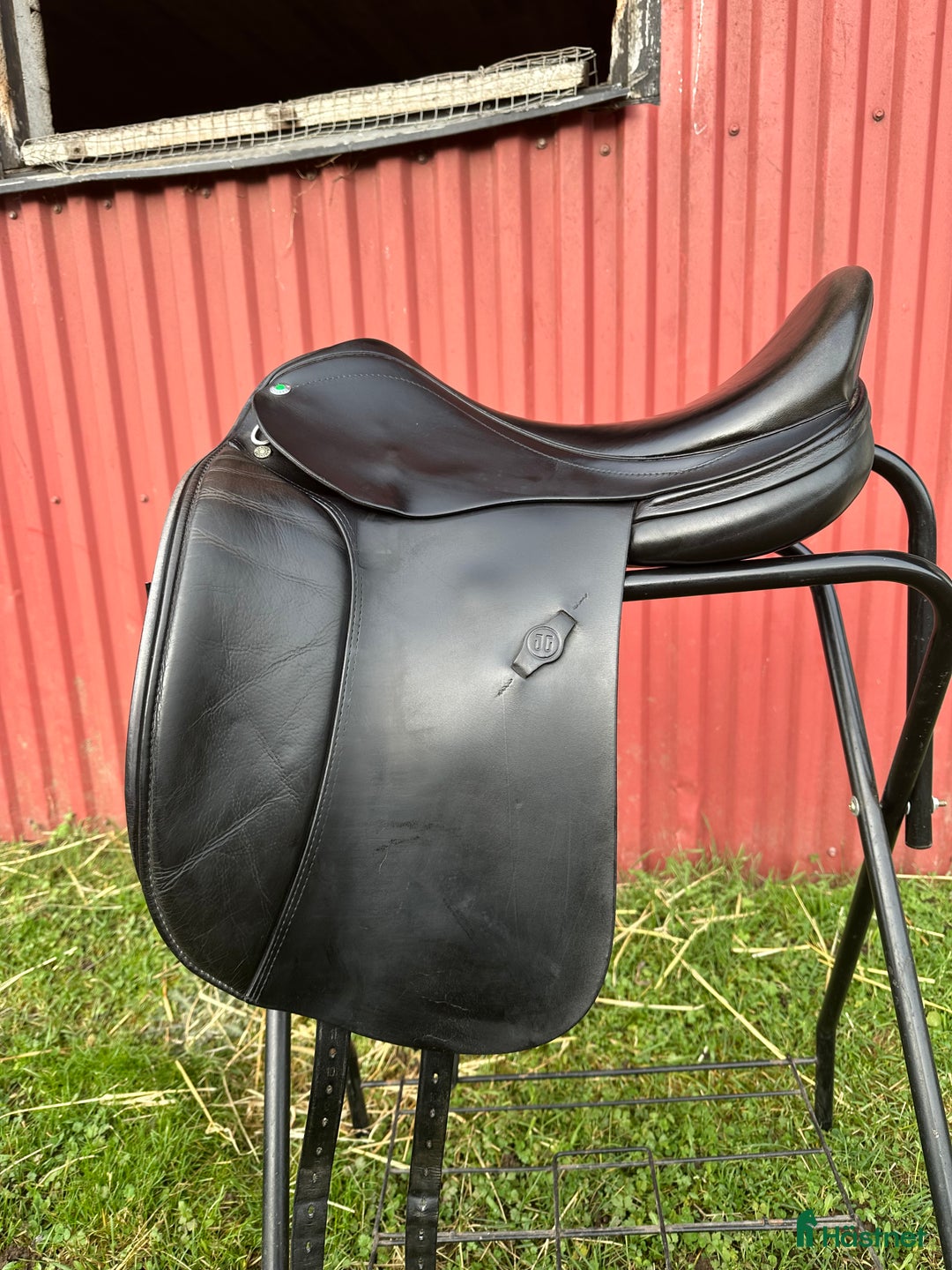 Sadlar hästutrustning till salu: Jensen Amiral dressyrsadel i Tvååker - Annons 1