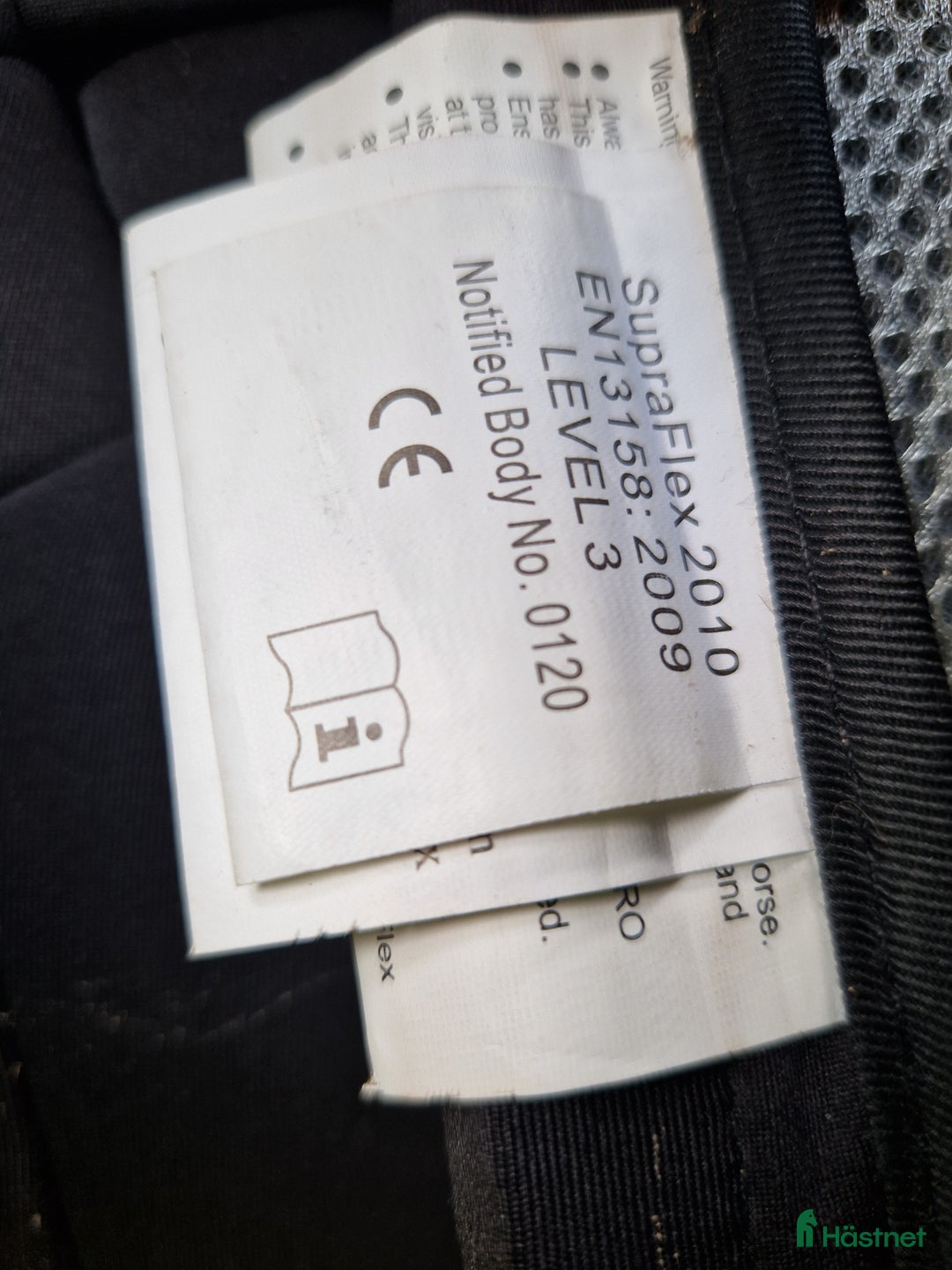 Säkerhetsvästar ryttarutrustning till salu: Ridväst  i Molkom - Annons 3