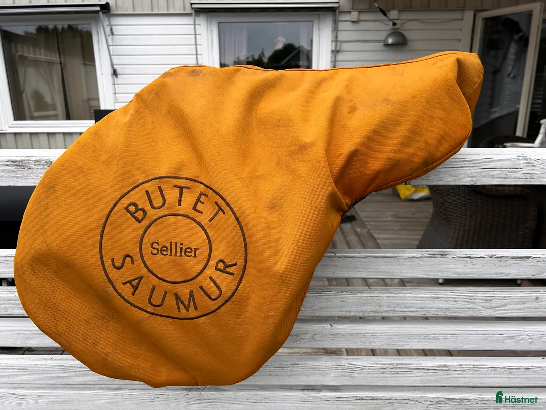 Sadlar hästutrustning till salu: Butetsadel 18 tum! - Annons 9