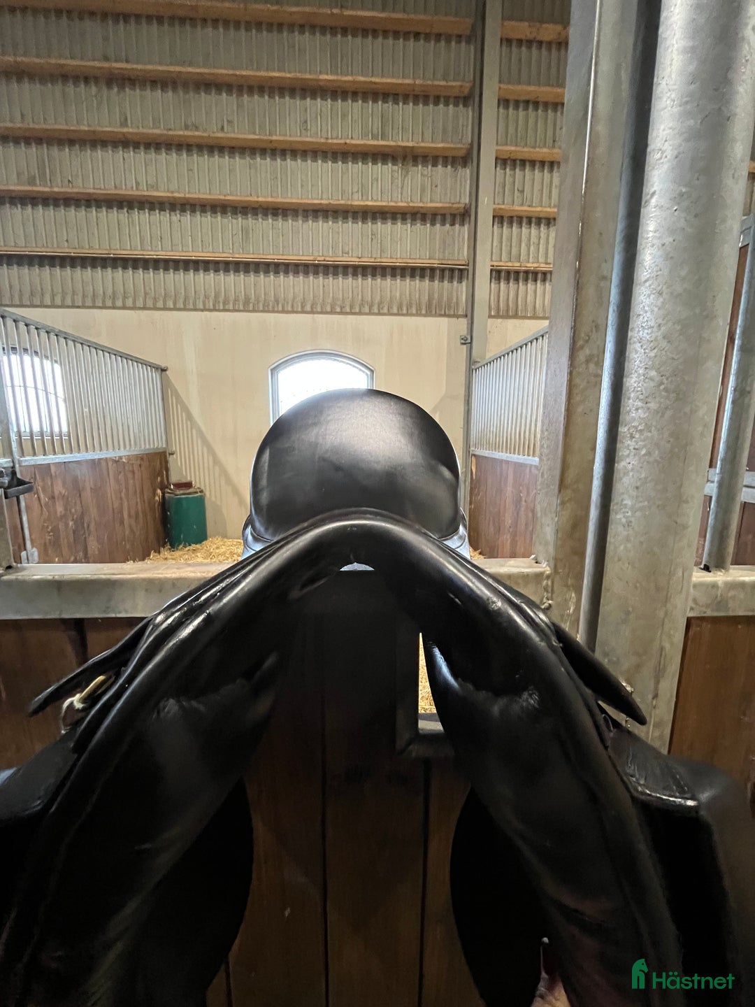 Sadlar hästutrustning till salu: Dressyrsadel Henri de Rivel  i Klagstorp - Annons 3