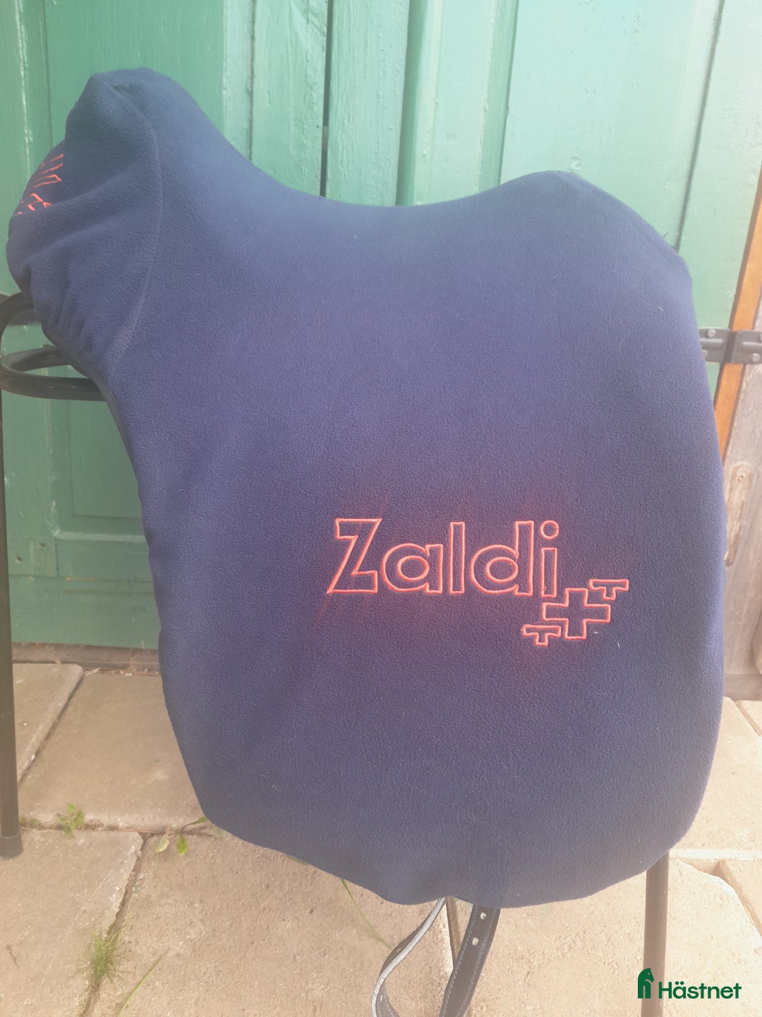 Sadlar hästutrustning till salu: Ny dressyr/WE sadel 16 tum i Vikbolandet - Annons 8