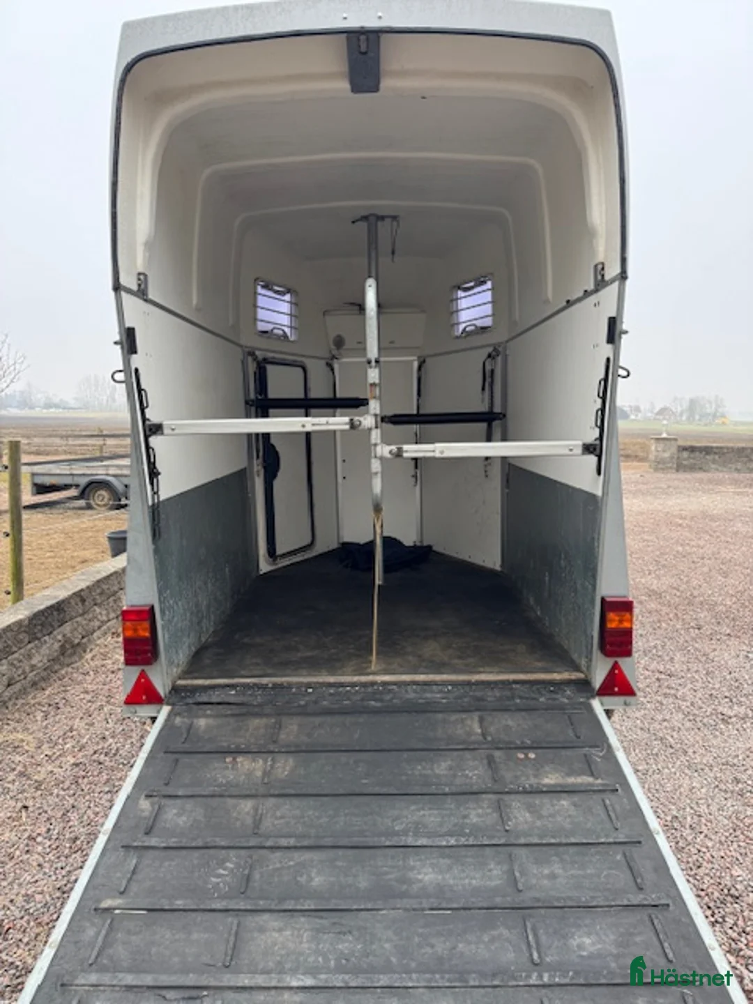 Hästtransporter  fordon & transport till salu: Thule Prestige årsmodell 2010 i Påarp - Annons 8