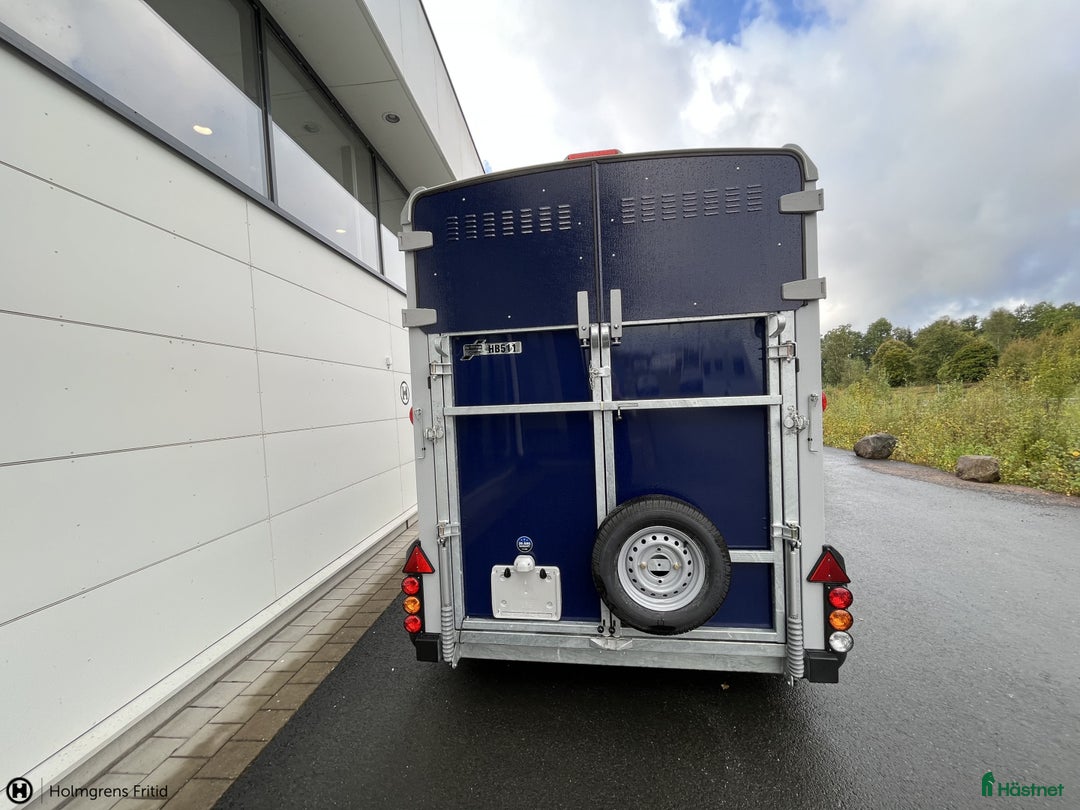 Hästtransporter  fordon & transport till salu: Stort släp för 2 hästar med 205 cm spiltlängd i Värnamo - Annons 3