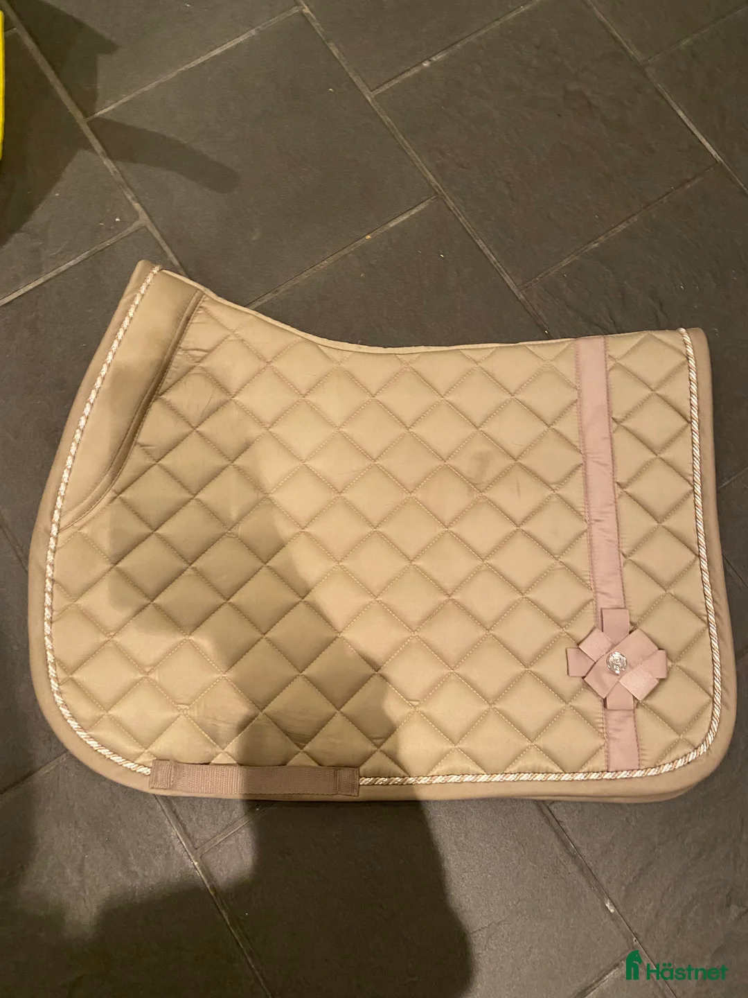 Schabrak & Vojlockar hästutrustning till salu: Schabrak säljes i Tjureda - Annons 1