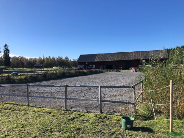 stallplats i Åkersberga - Annons 13