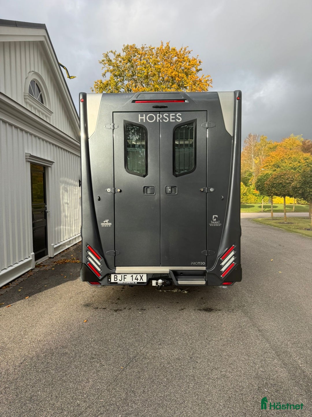 Hästlastbilar  fordon & transport till salu: Theault SWITCH -21 Automat Låga mil 1 ägare  i Mariefred - Annons 4