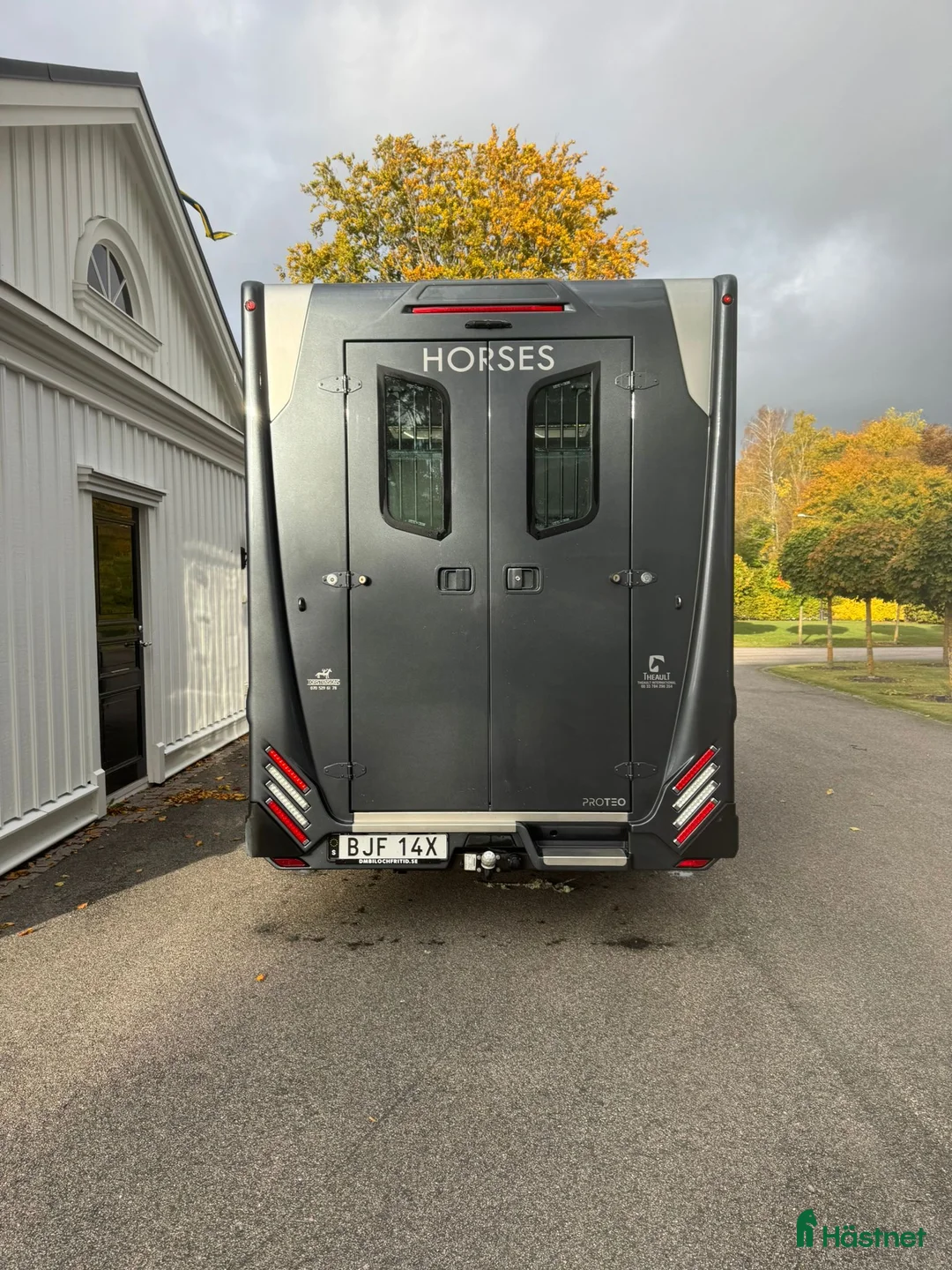 Hästlastbilar  fordon & transport till salu: Theault SWITCH -21 Automat Låga mil 1 ägare  - Annons 4