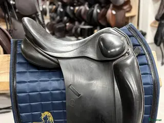 Sadlar hästutrustning till salu: REA! 50% Jeremy Rudge Dressyr 18”MW svart. i Knivsta - Annons 4