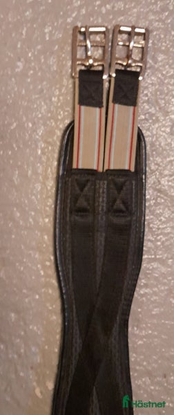 Sadeltillbehör hästutrustning Oanvänd 135 cm ssyntetgjord med resår på 1 sida i Gammelstad - Annons 6