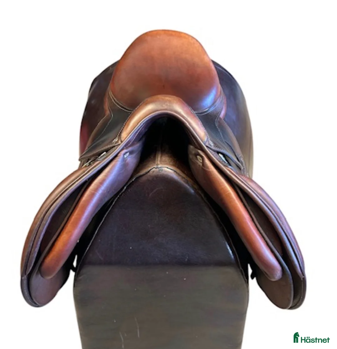 Sadlar hästutrustning till salu: Antares Connexion 17,5”/M i Strömsholm - Annons 3