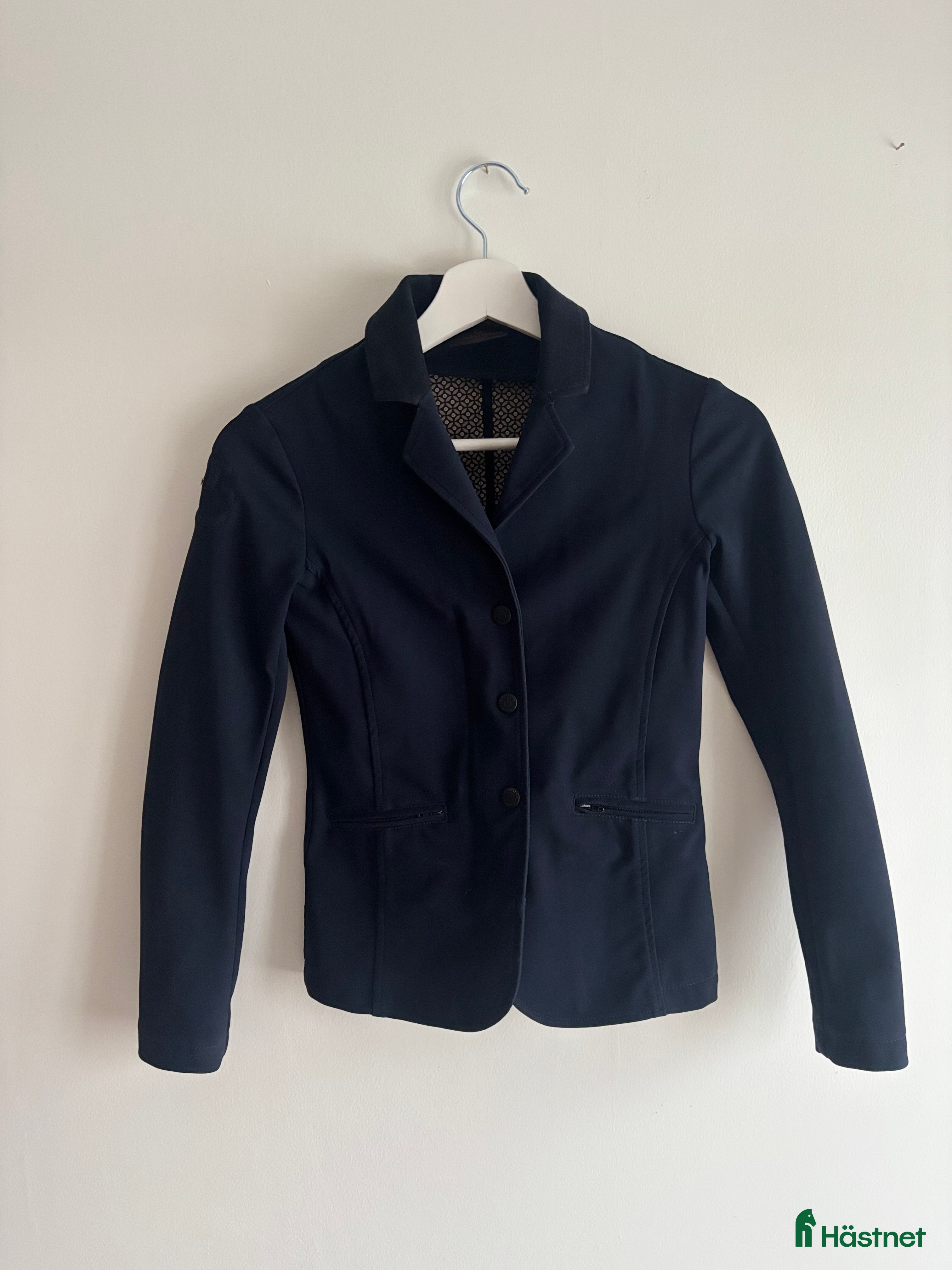 Jackor & Kavajer ryttarutrustning till salu: Cavalleria Toscana kavaj i Vingåker - Annons 5