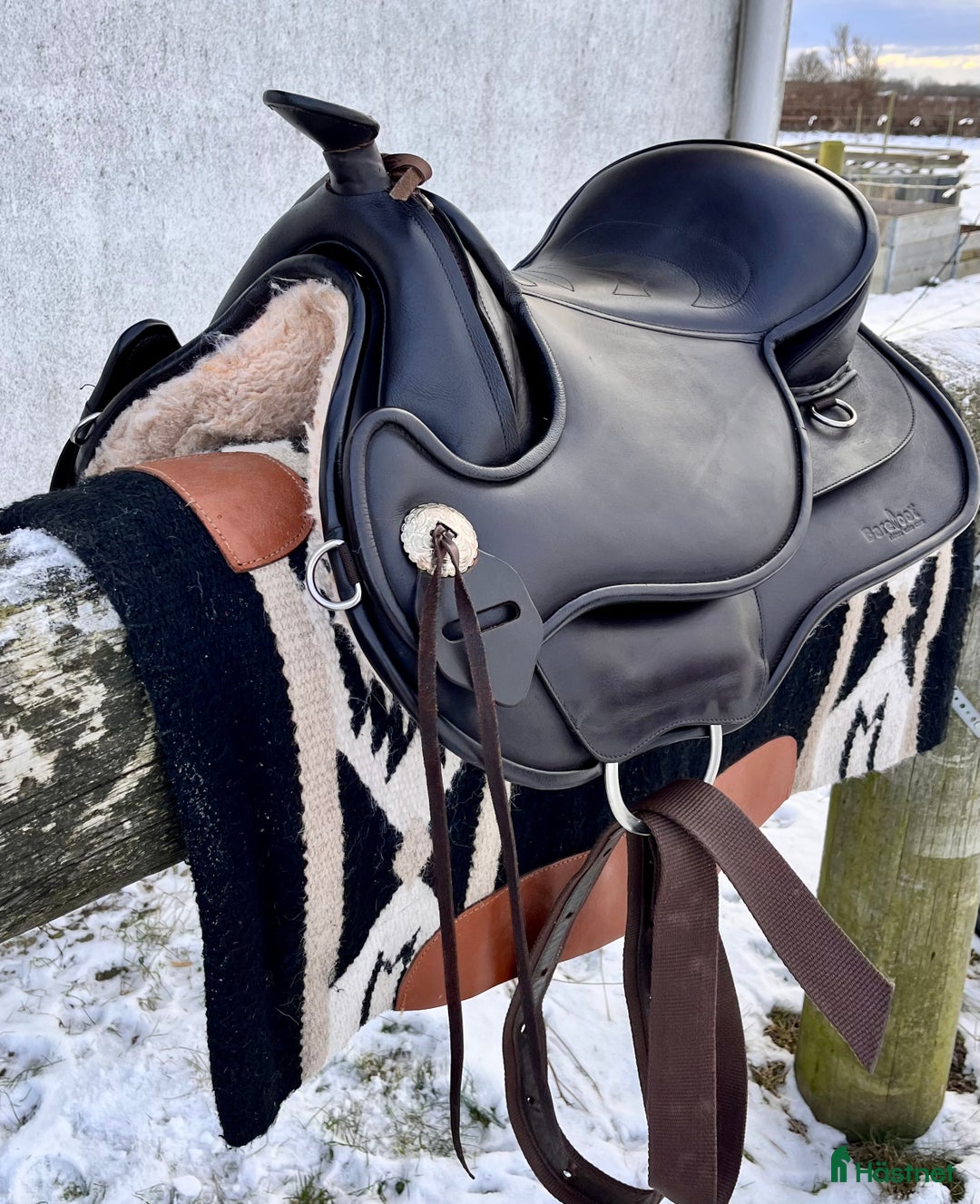 Sadlar hästutrustning till salu: Välskött bomfri sadel i Höganäs - Annons 2