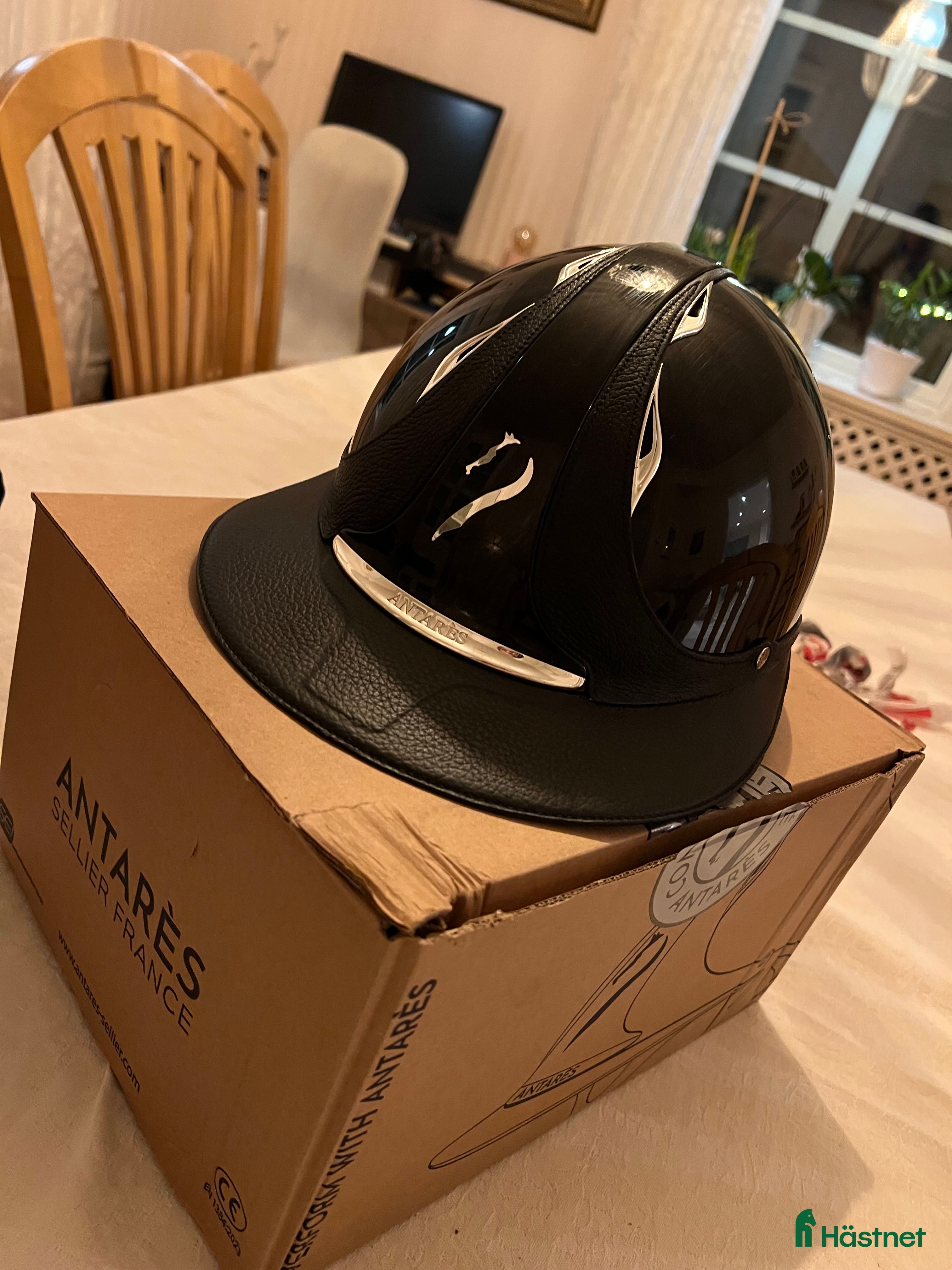 Hjälmar ryttarutrustning till salu: Antares hjälm i Bollnäs - Annons 24