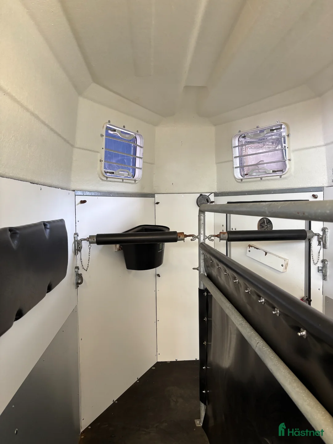 Hästtransporter  fordon & transport till salu: Värmlandsvagn nyrenoverad - Annons 1