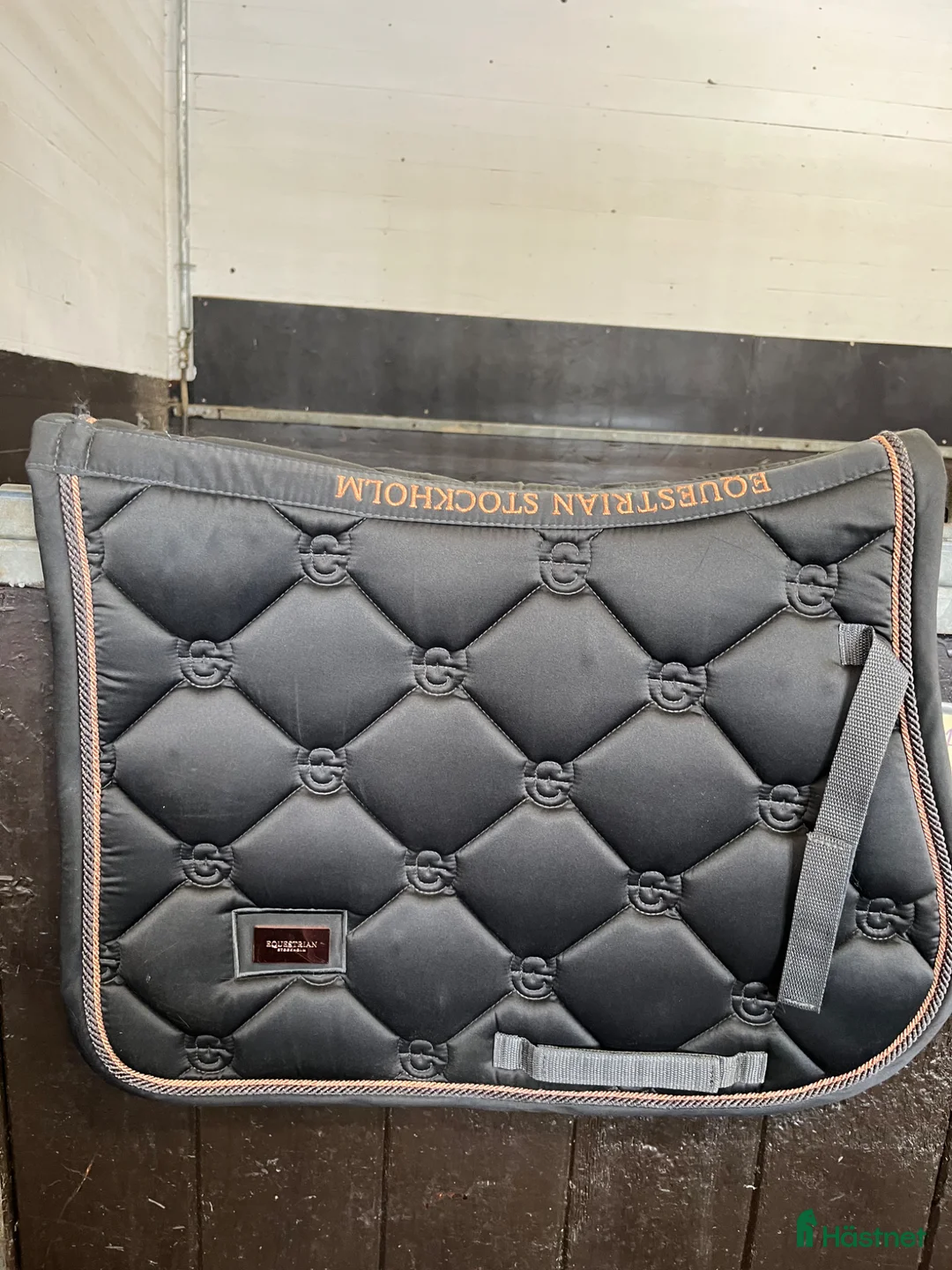 Schabrak & Vojlockar hästutrustning till salu: Equestrian Stockholm Ponny Schabrak - Annons 2