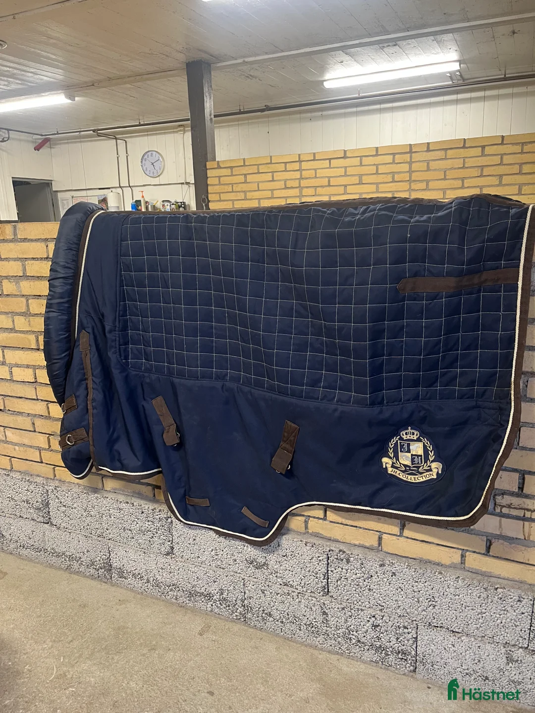 Täcken hästutrustning till salu: Tävlingstäcke i Ryd - Annons 1