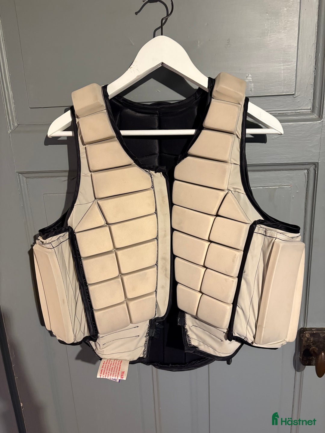 Säkerhetsvästar ryttarutrustning till salu: Racesafe Adult M  i Löberöd - Annons 3