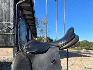 Sadlar hästutrustning till salu: Santa Cruz 17” i Borås - Annons 1