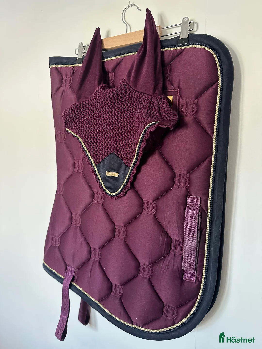 Schabrak & Vojlockar hästutrustning till salu: Es schabrak  i Södra Vi - Annons 2