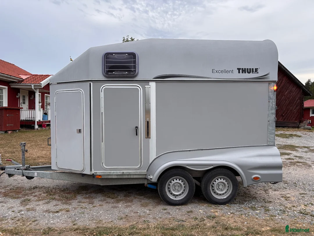 Hästtransporter  fordon & transport till salu: Rymlig ponny transport  - Annons 2