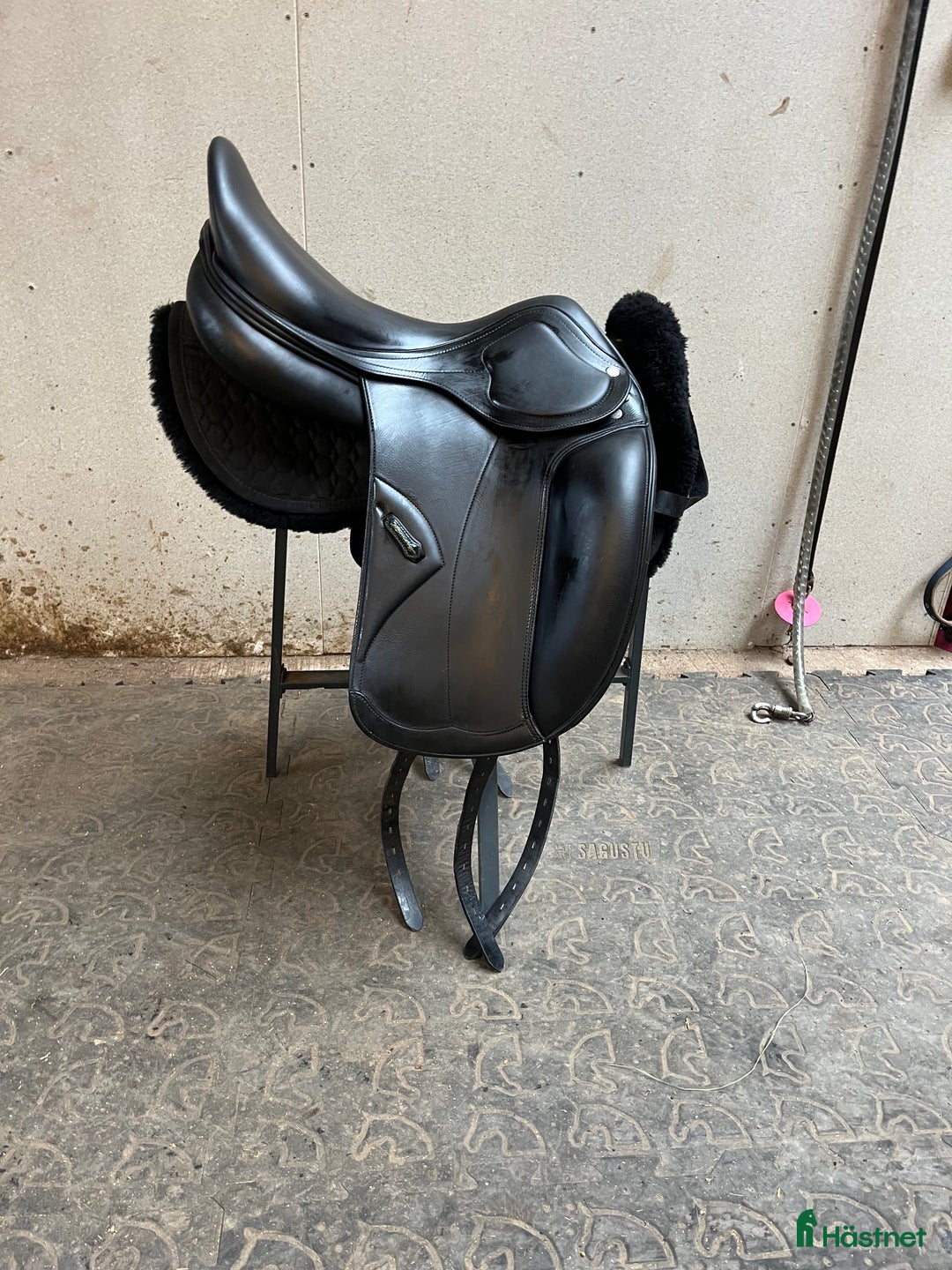 Sadlar hästutrustning till salu: Amerigo classic dressyrsadel i Nybro - Annons 2