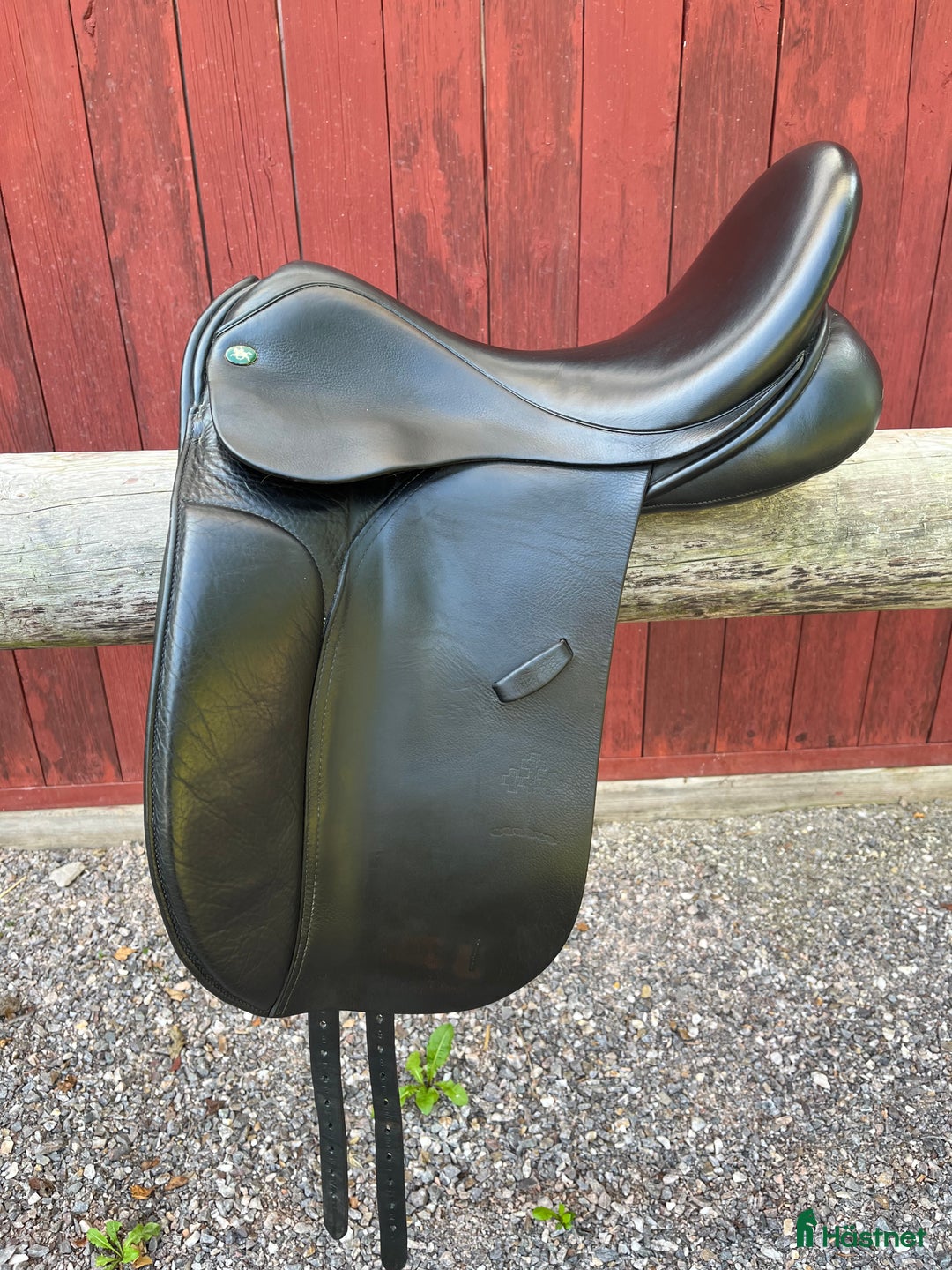Sadlar hästutrustning till salu: Underbar dressyrsadel! i Brålanda - Annons 2