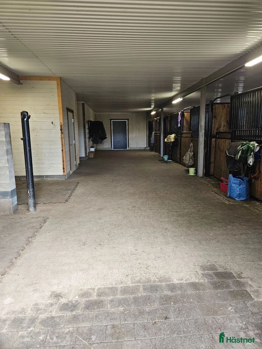  stallplats finnes: Fullservice stall - Annons 2