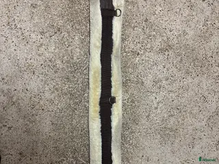 Sadeltillbehör hästutrustning Fluffig sadelgjord - Annons 1