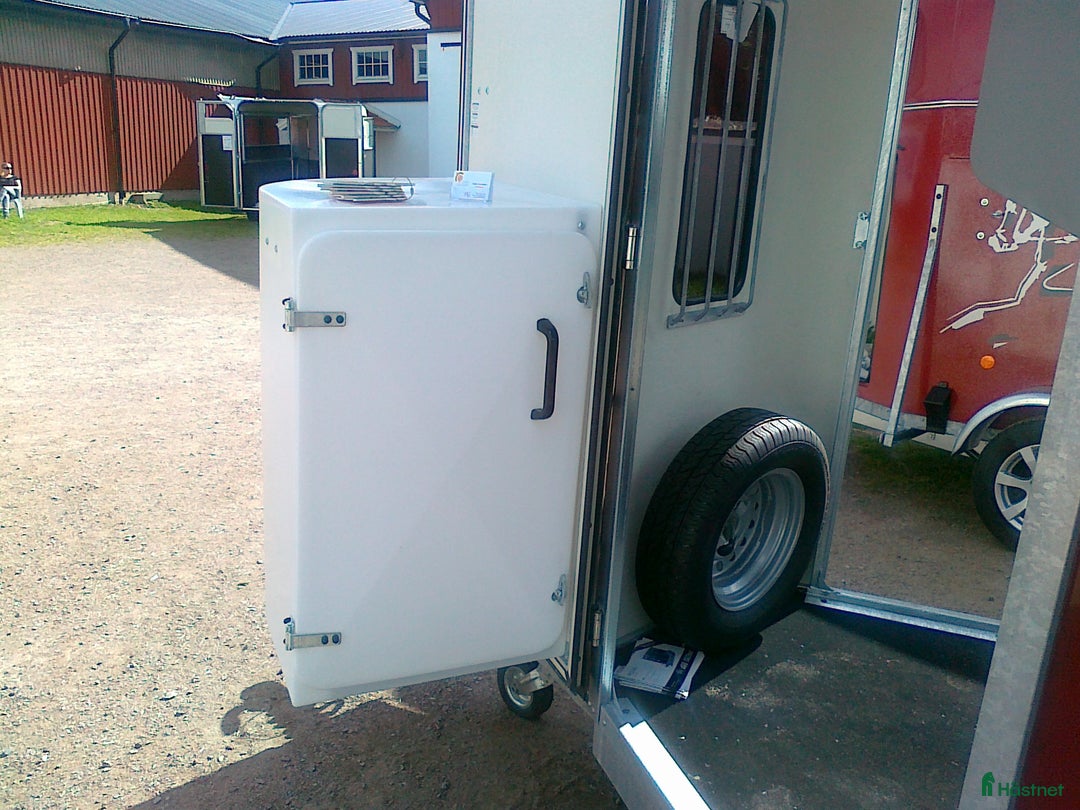 Hästtransporter  fordon & transport till salu: Fautras Provan med AidSystem-öppna/stäng framifrån i Kvicksund - Annons 19