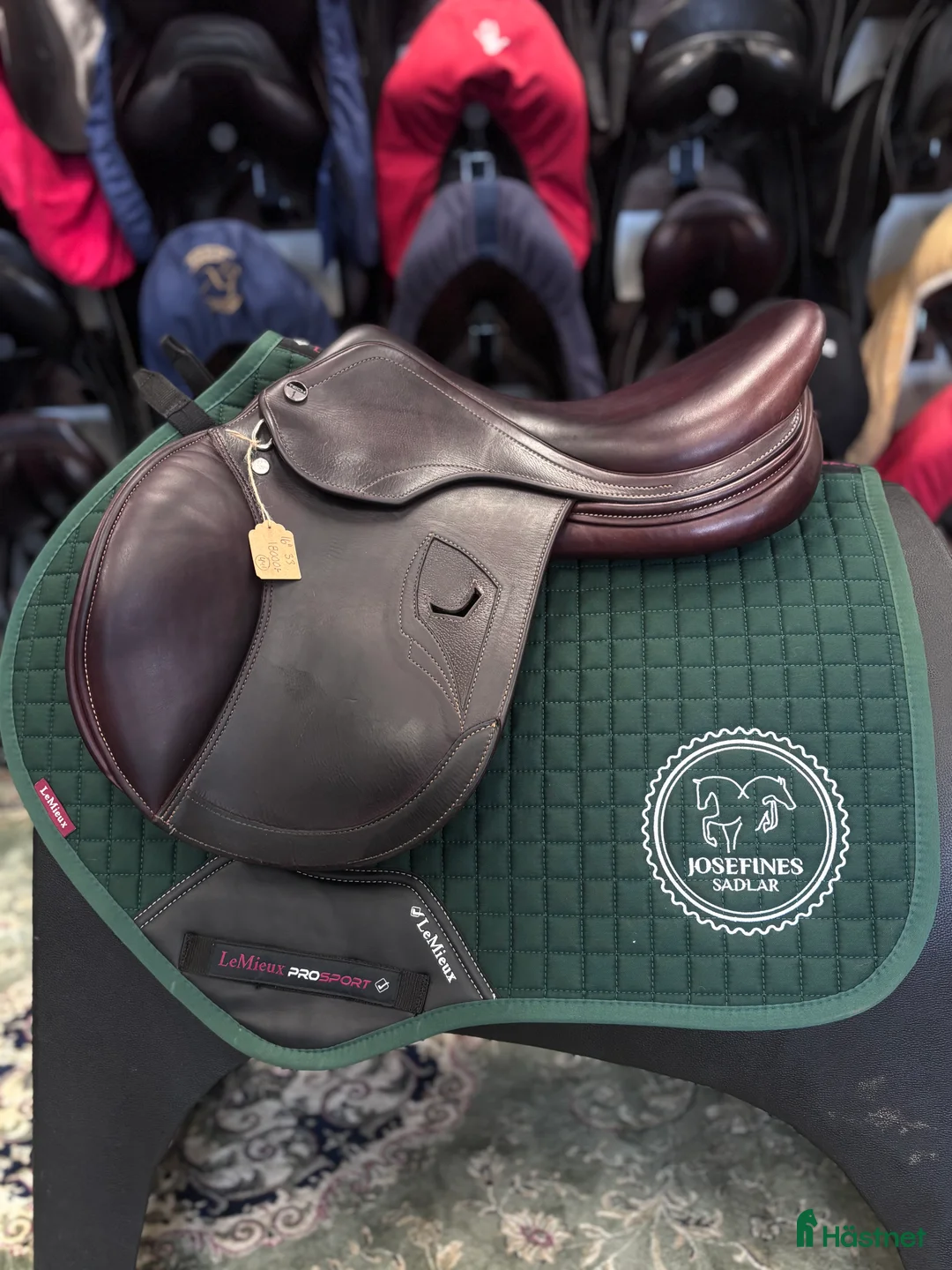 Sadlar hästutrustning till salu: Tech1 i Hova - Annons 1