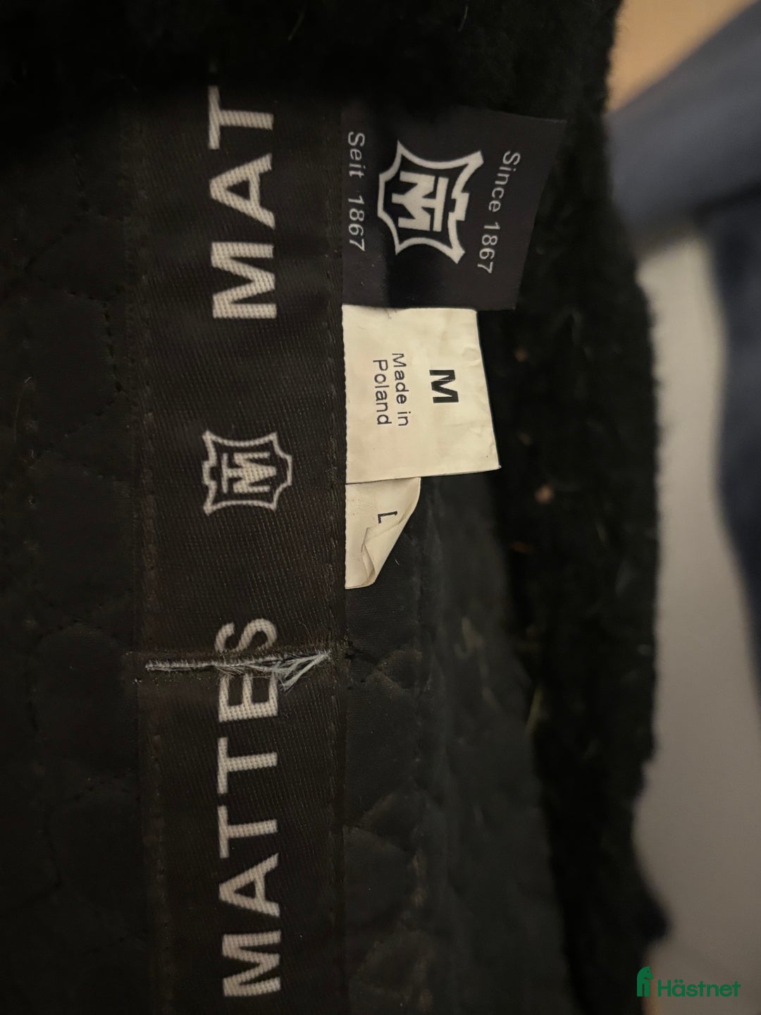 Sadeltillbehör hästutrustning till salu: Svart fårskinnspadd hopp i Östersund - Annons 2