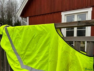 Täcken hästutrustning till salu: Skrittäcke reflex i Värends Nöbbele - Annons 2