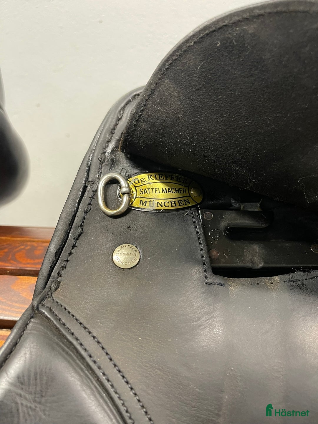 Sadlar hästutrustning till salu: Svart Kieffer Aachen Eventing sadel 17 i Staffanstorp - Annons 2