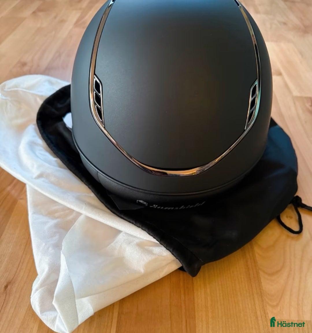 Hjälmar ryttarutrustning till salu: Miss Shield 2.0 Shadowmatt Black i Grängesberg - Annons 4