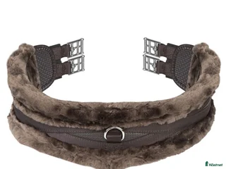 Sadeltillbehör hästutrustning till salu: Arma Anatomisk Sadelgjord SupaFleece Brun 130cm i Hanaskog - Annons 4