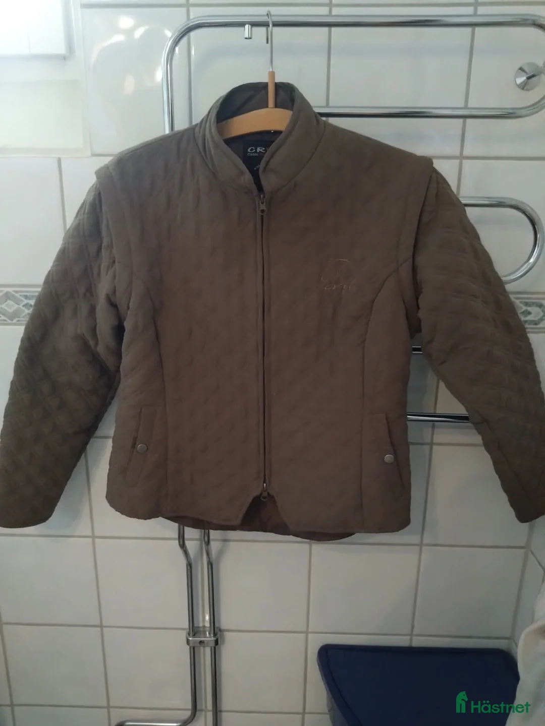 Jackor & Kavajer ryttarutrustning till salu: Ridjacka i Sollentuna - Annons 1