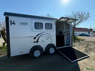 Hästtransporter fordon & transport till salu: Maxi 4 - Diagonal åkning för 4 hästar - Annons 3