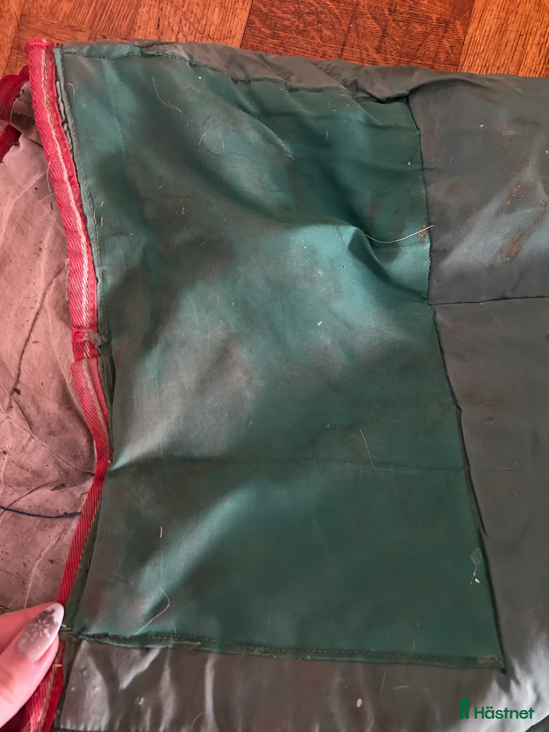 Täcken hästutrustning till salu: Äldre Rambo stalltäcke 6,6 i Hörby - Annons 2