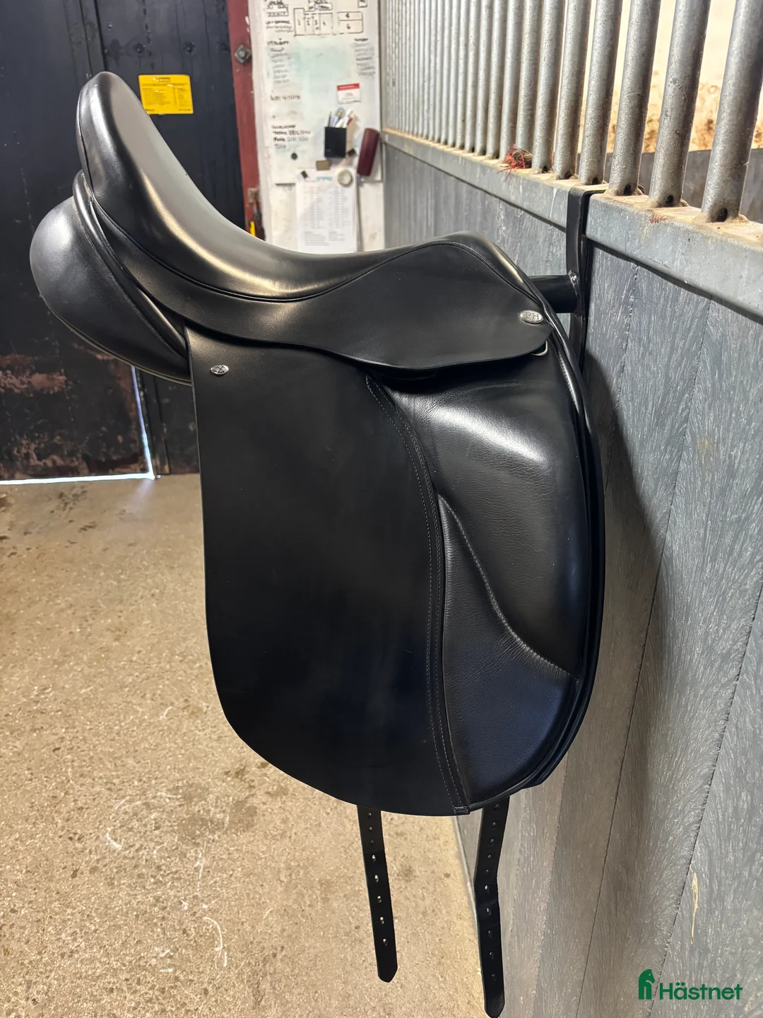 Sadlar hästutrustning till salu: PH Innovation dressyrsadel - Annons 4