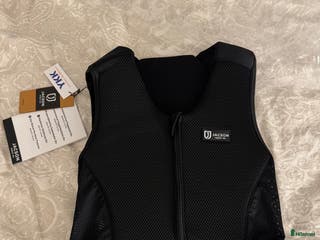 Säkerhetsvästar ryttarutrustning till salu: Ryggskydd ridutrustning i Eskilstuna - Annons 3