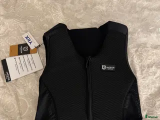 Säkerhetsvästar ryttarutrustning till salu: Ryggskydd ridutrustning i Eskilstuna - Annons 5