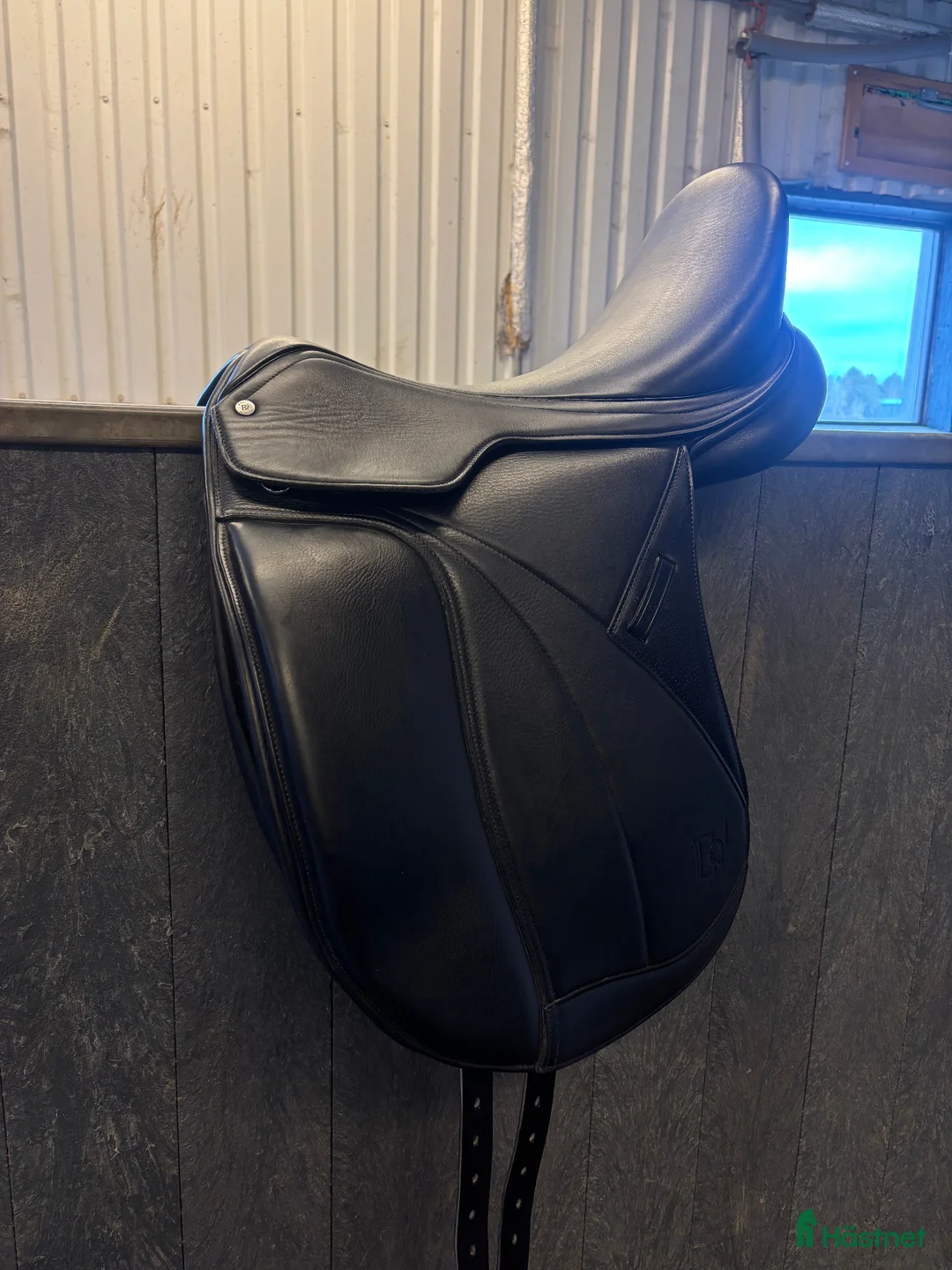 Sadlar hästutrustning till salu: Equiline EQ1 Glammy Dressyrsadel - Annons 2