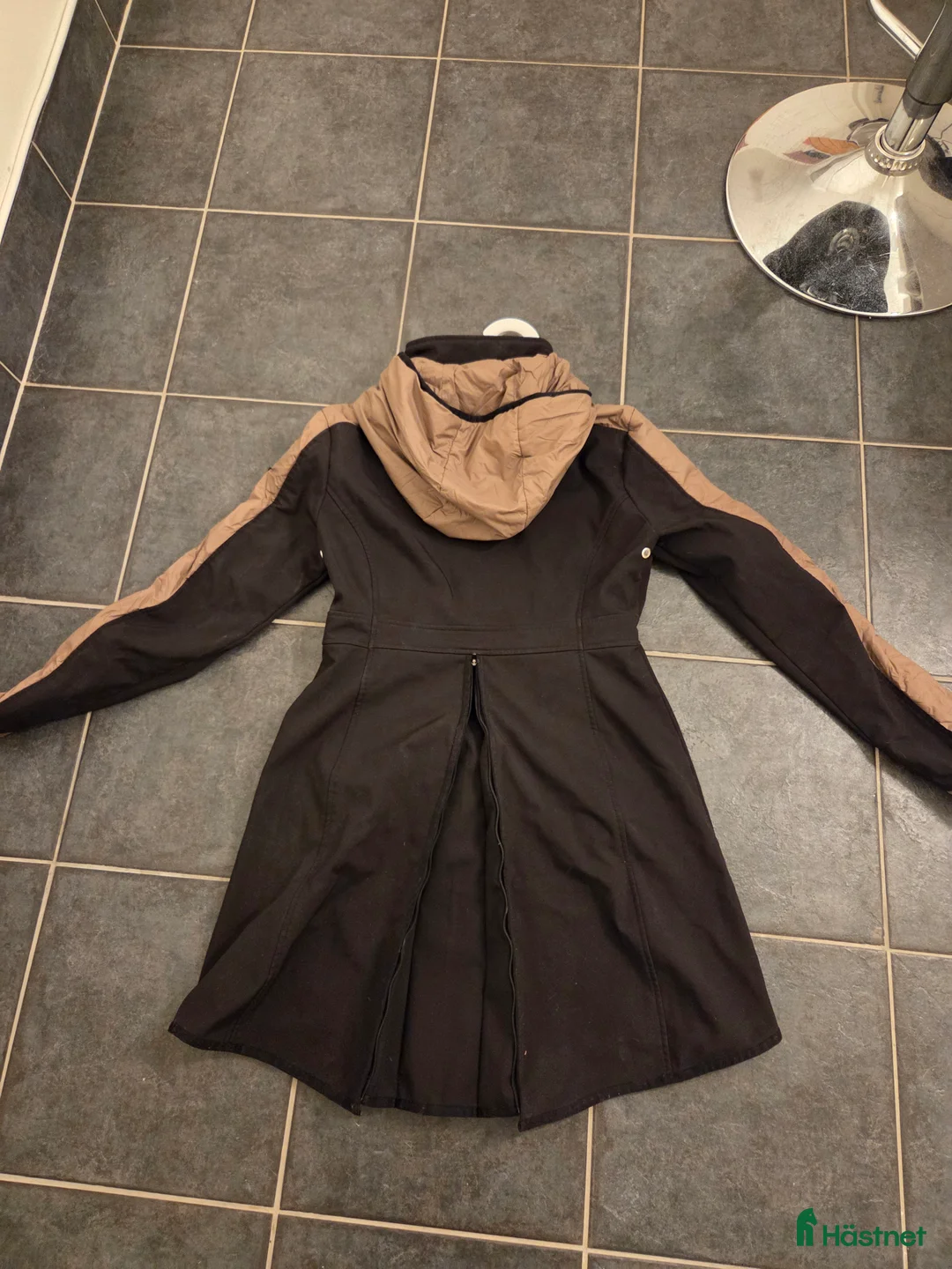 Övrigt Ridkläder ryttarutrustning till salu: Equiline Softshell kappa  i Boden - Annons 6