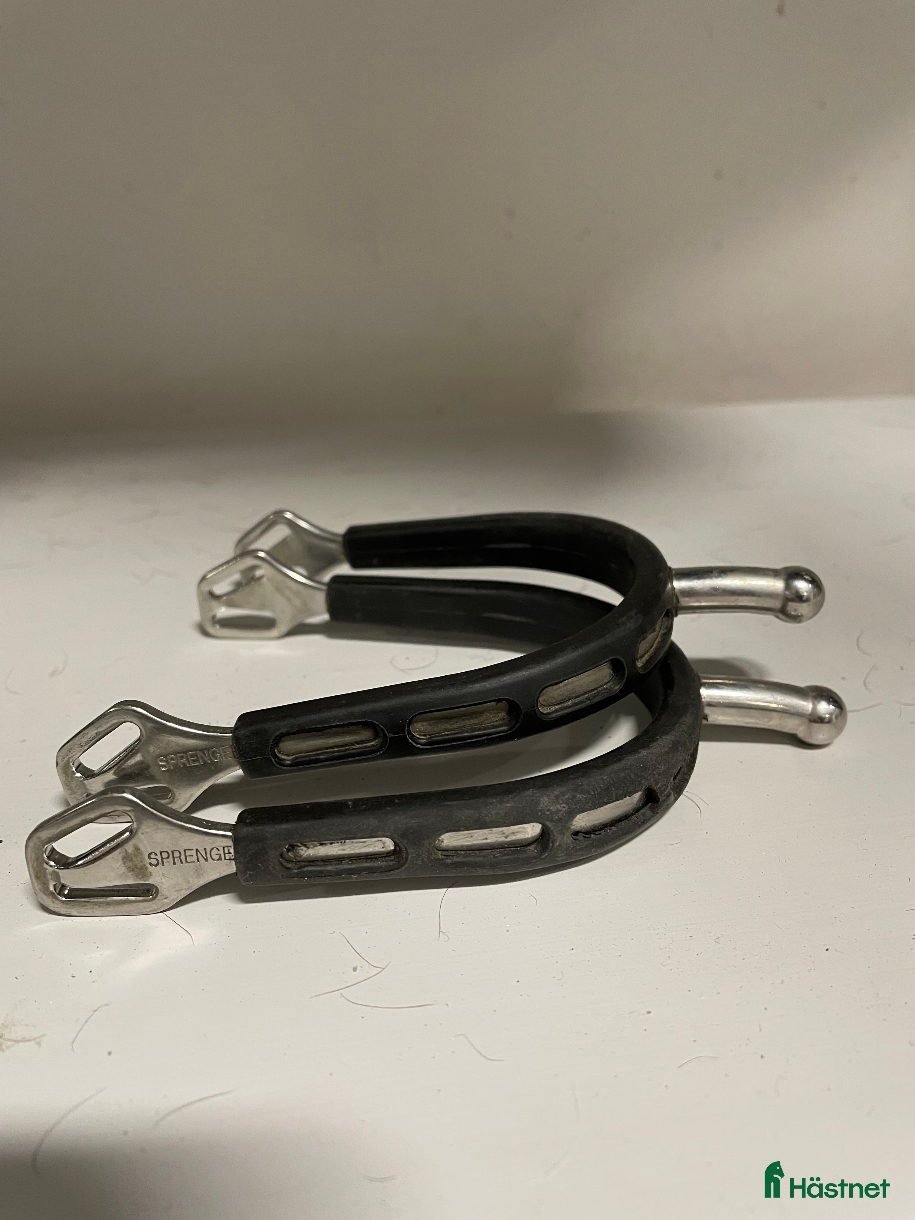 Övrig Ryttarutrustning ryttarutrustning till salu: Sprenger sporrar , 25mm i Töllsjö - Annons 18